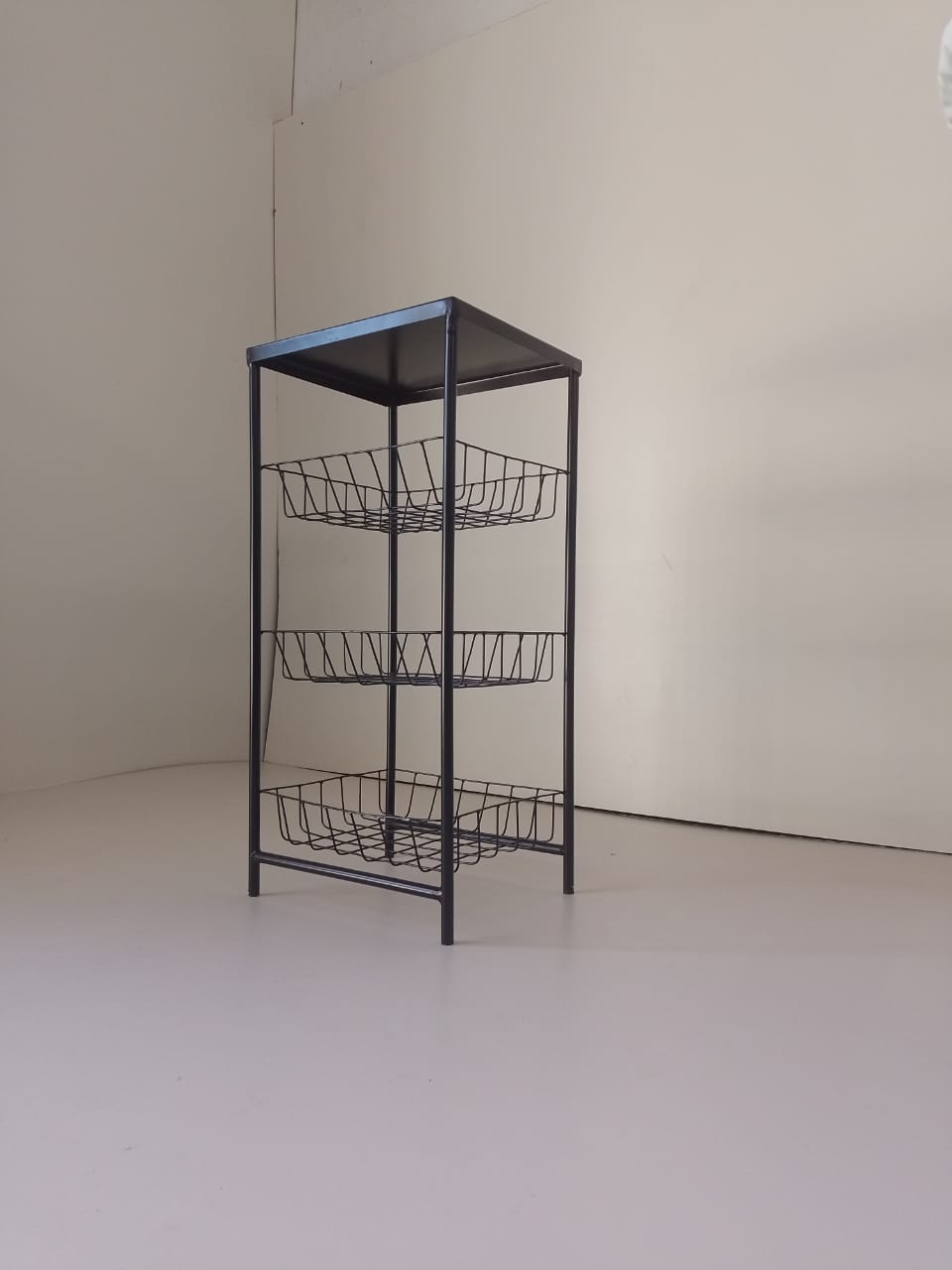 A Fruteira De Chão Cozinha Preto